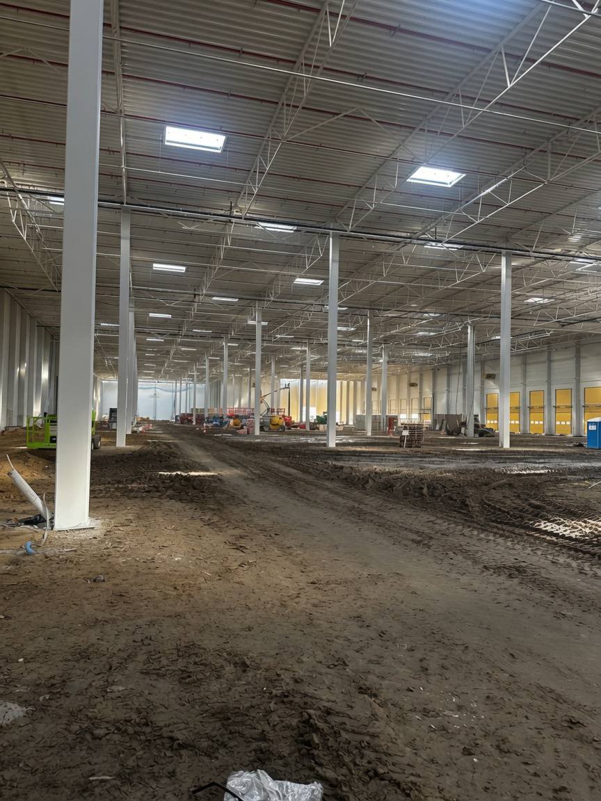 Malowanie magazynu logistycznego — Łódź — realizacja BRIK Group